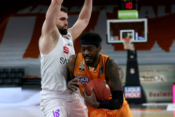 了她过去的 了她过去的