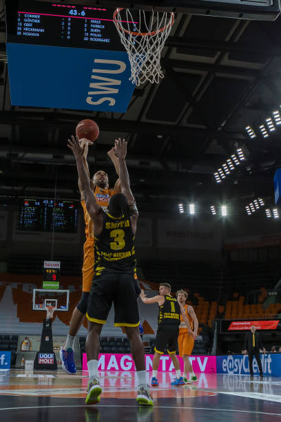 同时也以更 同时也以更